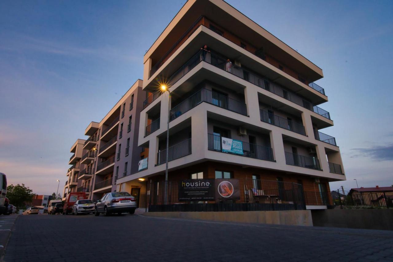 Apartament Timi Zator Bagian luar foto